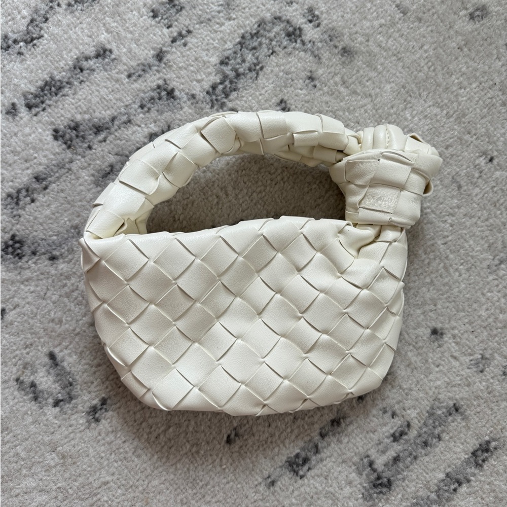 White Knot Woven Handbag